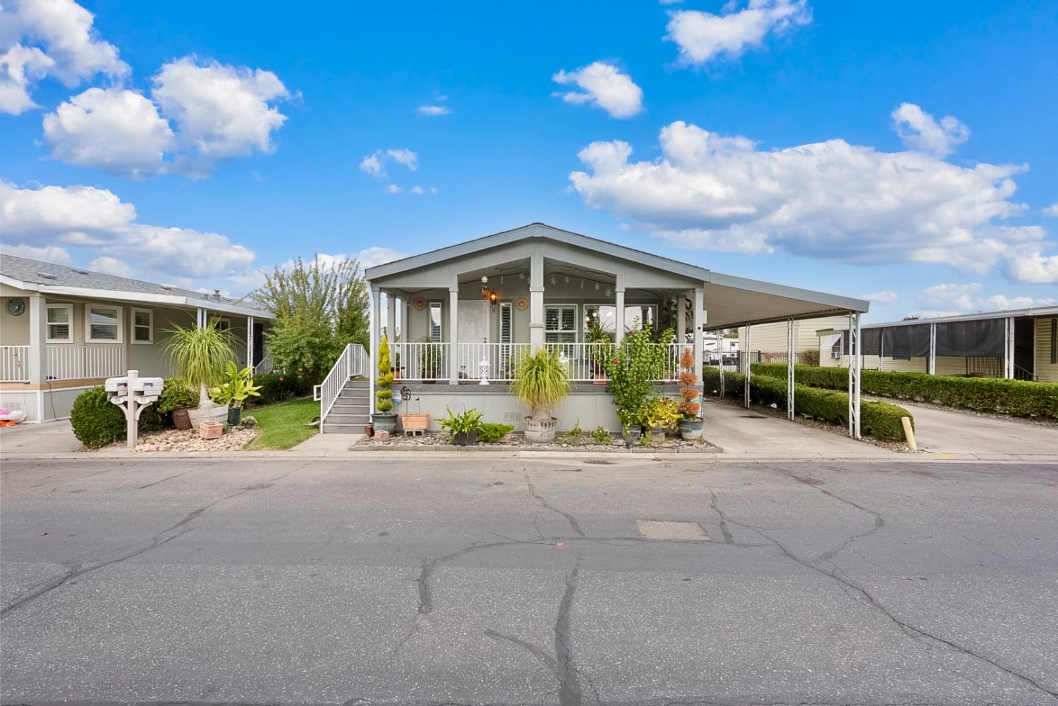 2841 Fowler Rd #33, Ceres, CA 95307