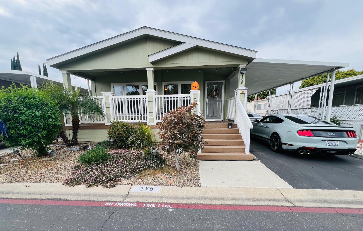 195 Schooner Ln, Modesto, CA 95356