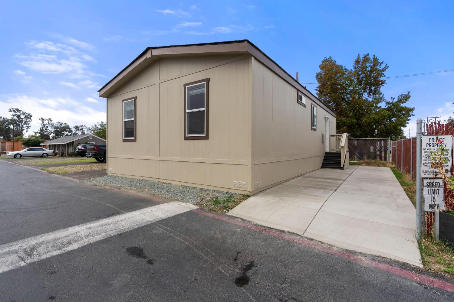 2355 Atwater Blvd #28, Atwater, CA 95301