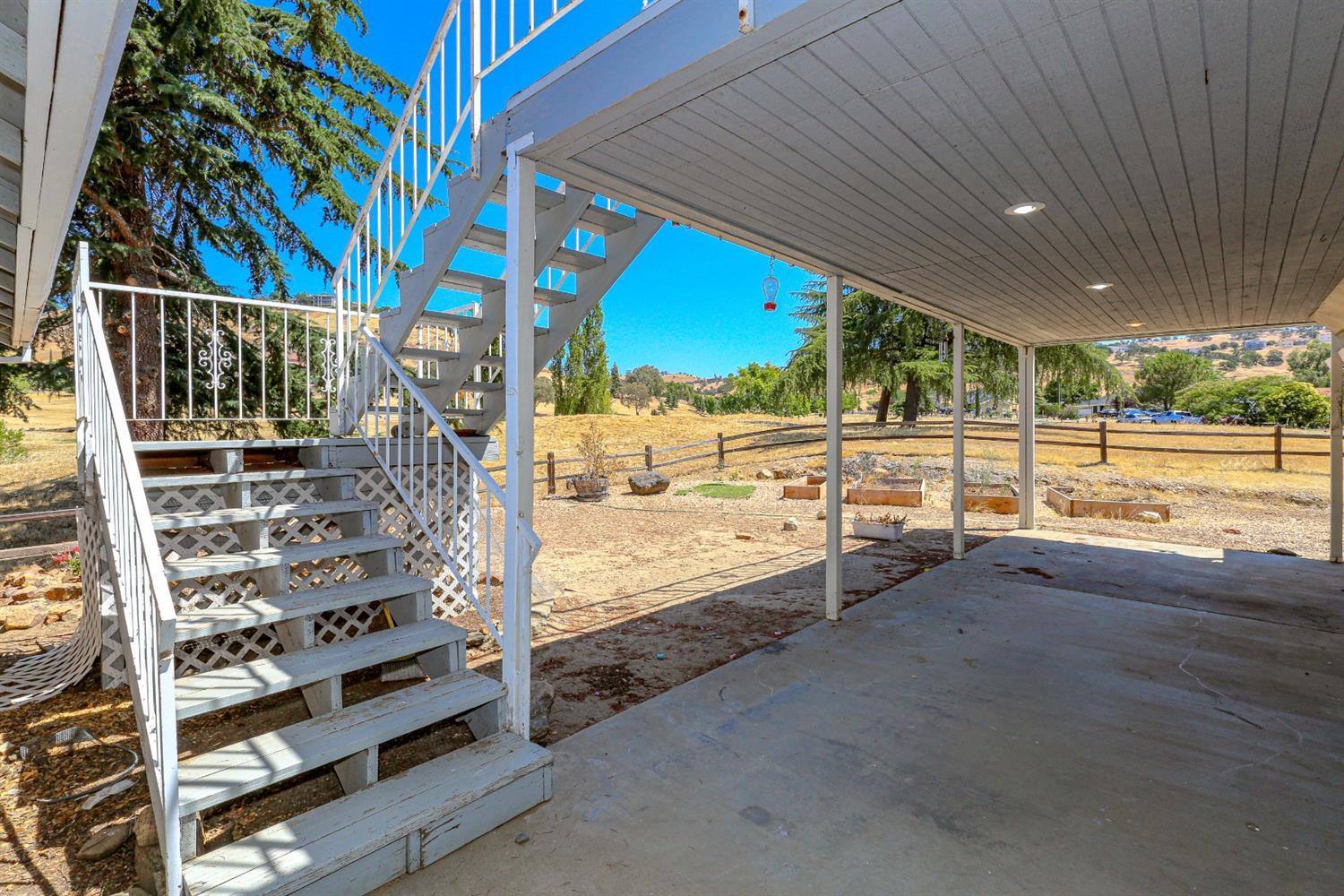 2329 Ranchito Dr, La Grange, CA 95329