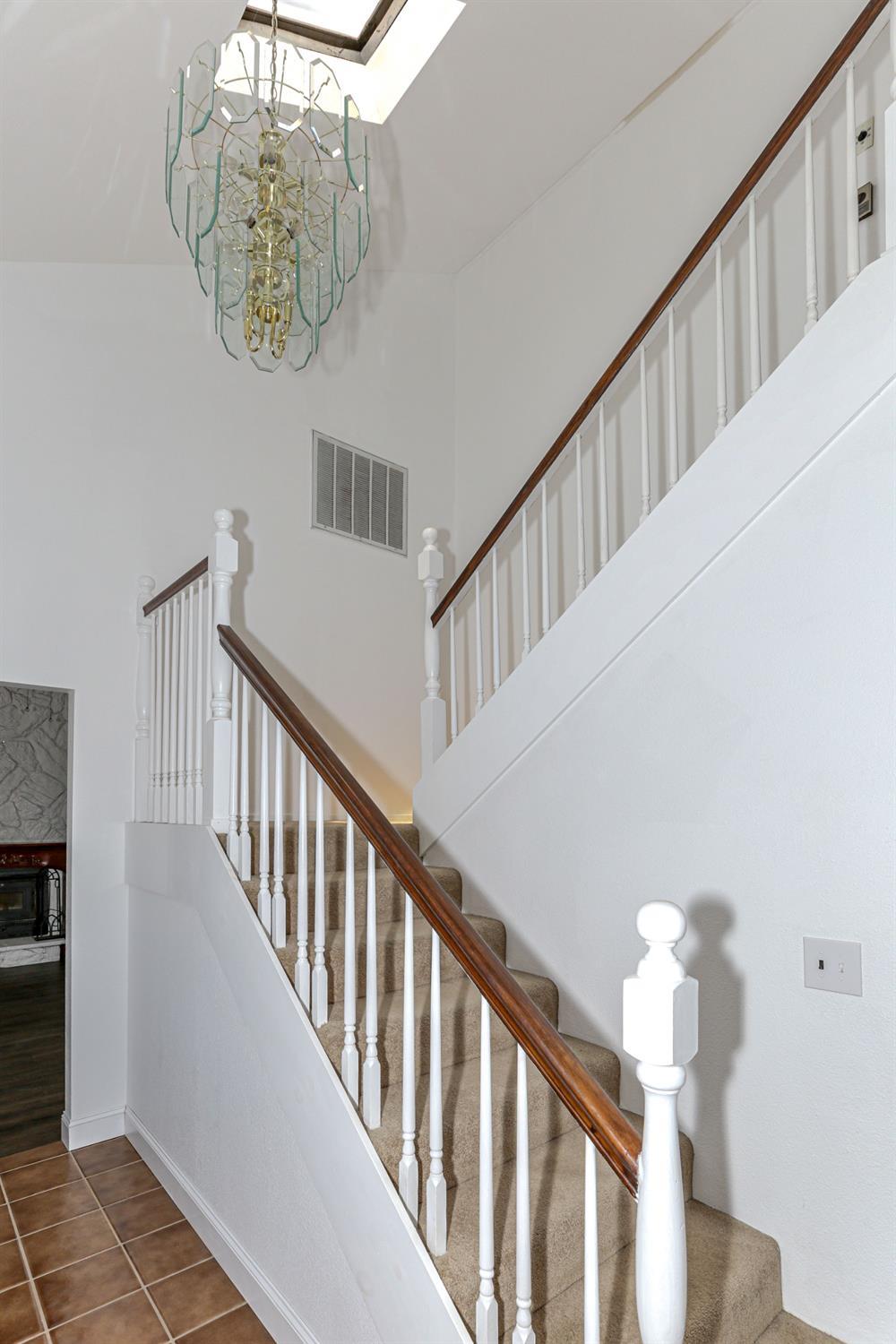 2329 Ranchito Dr, La Grange, CA 95329