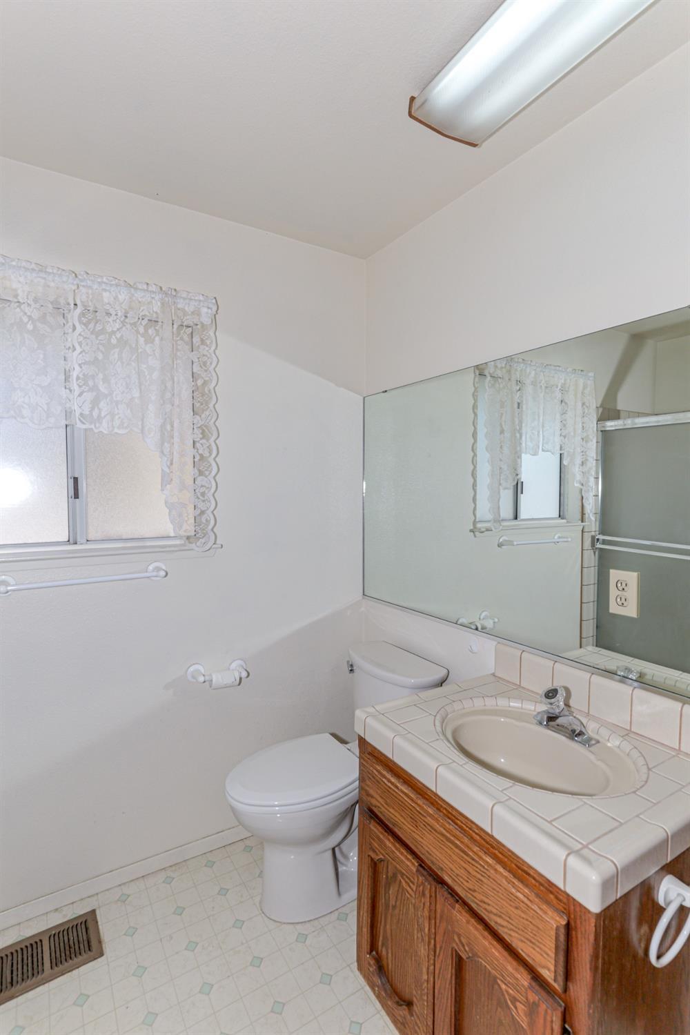 2329 Ranchito Dr, La Grange, CA 95329