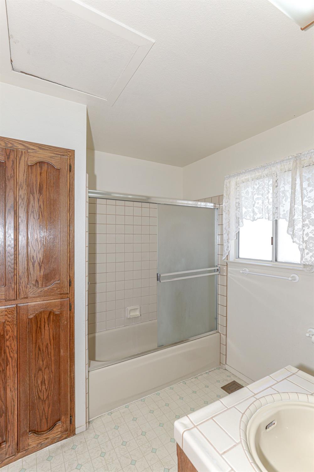 2329 Ranchito Dr, La Grange, CA 95329