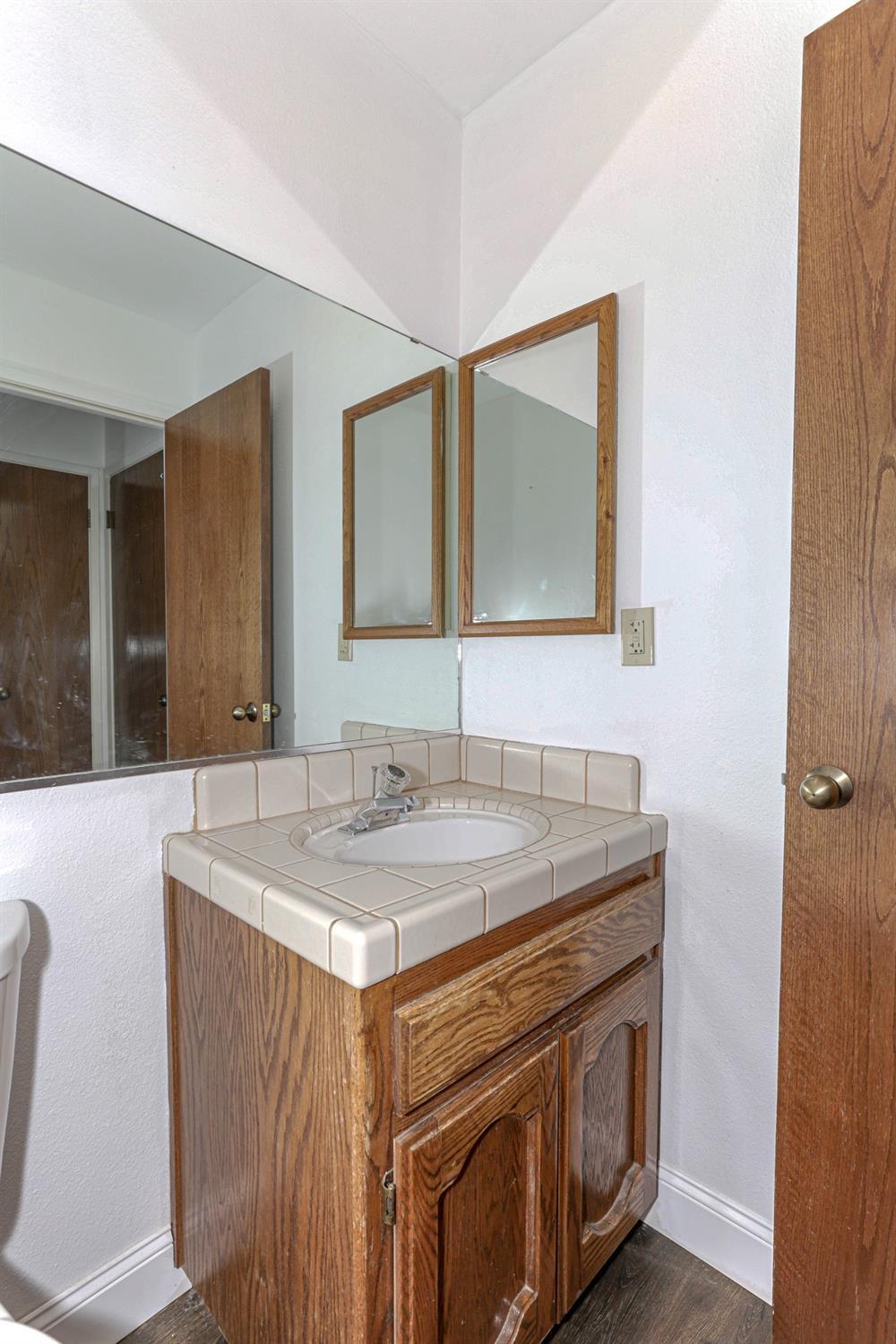 2329 Ranchito Dr, La Grange, CA 95329