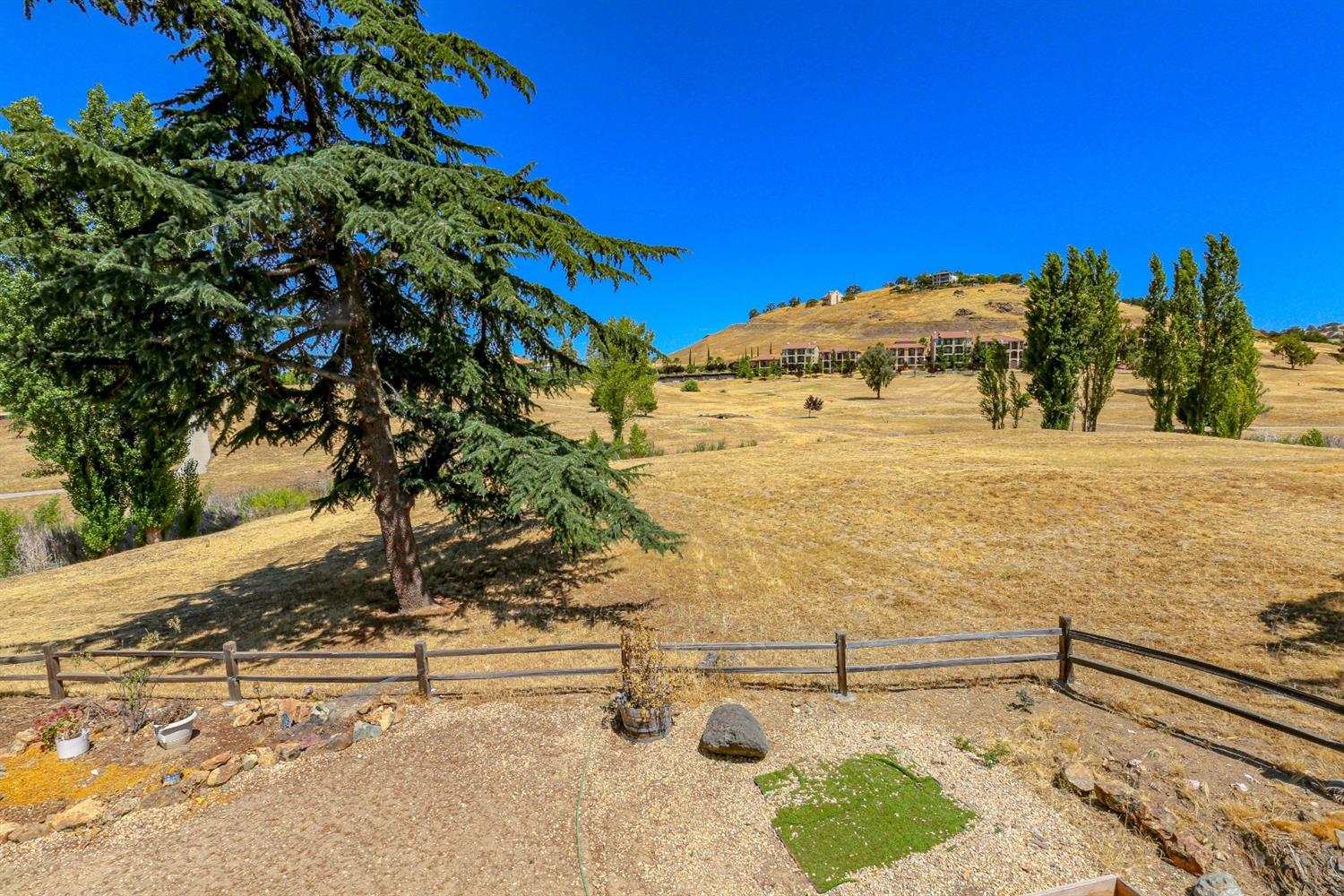 2329 Ranchito Dr, La Grange, CA 95329