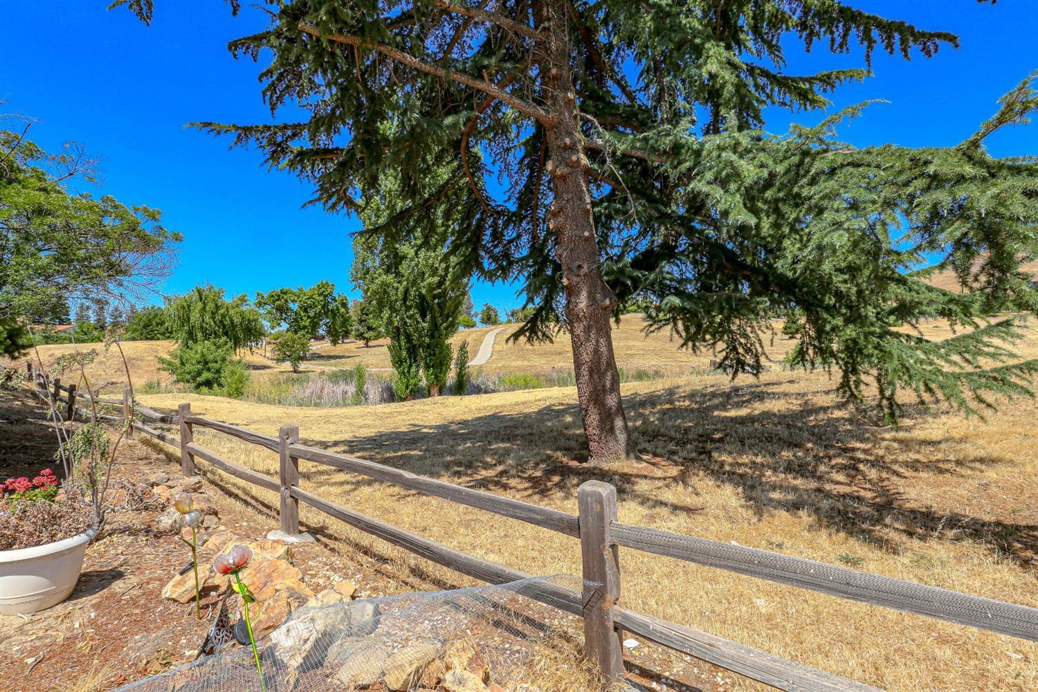 2329 Ranchito Dr, La Grange, CA 95329