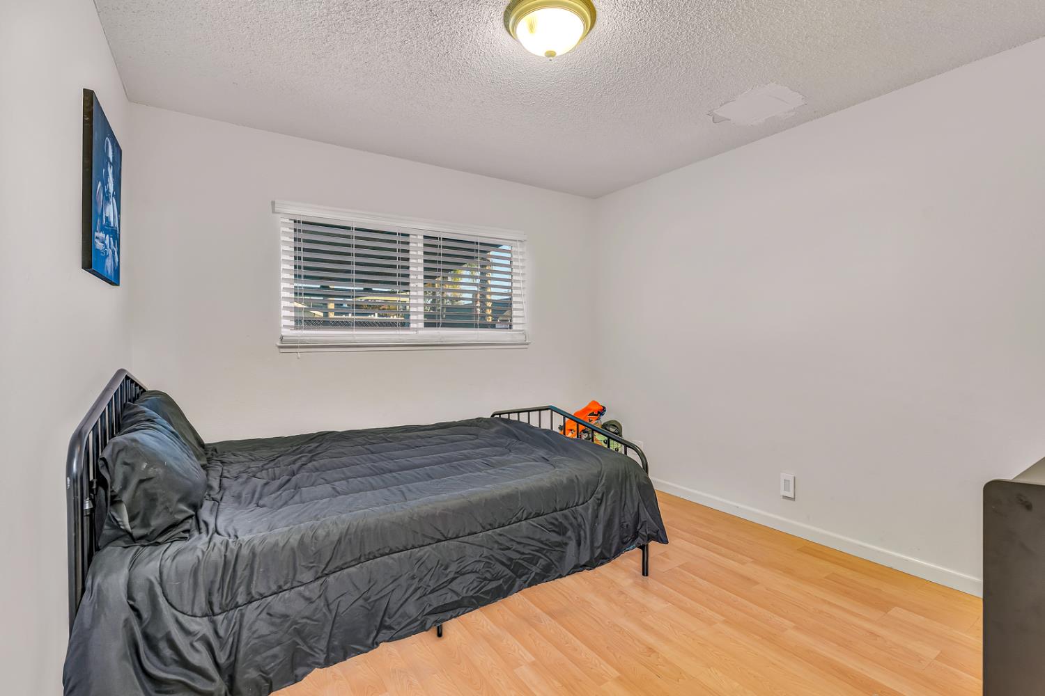 1062 Madison Ave, Los Banos, CA 93635