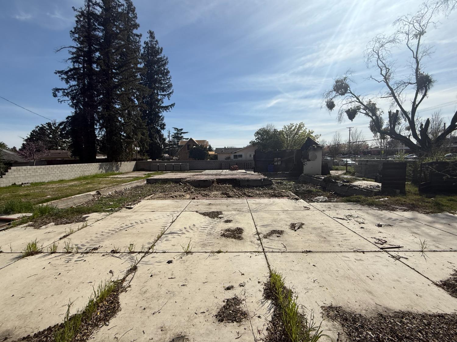 820 N Berkeley Ave, Turlock, CA 95380