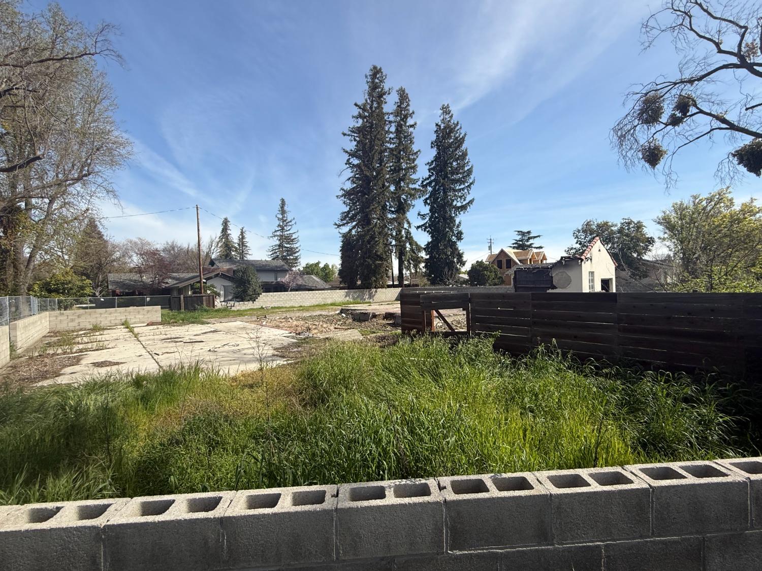 820 N Berkeley Ave, Turlock, CA 95380