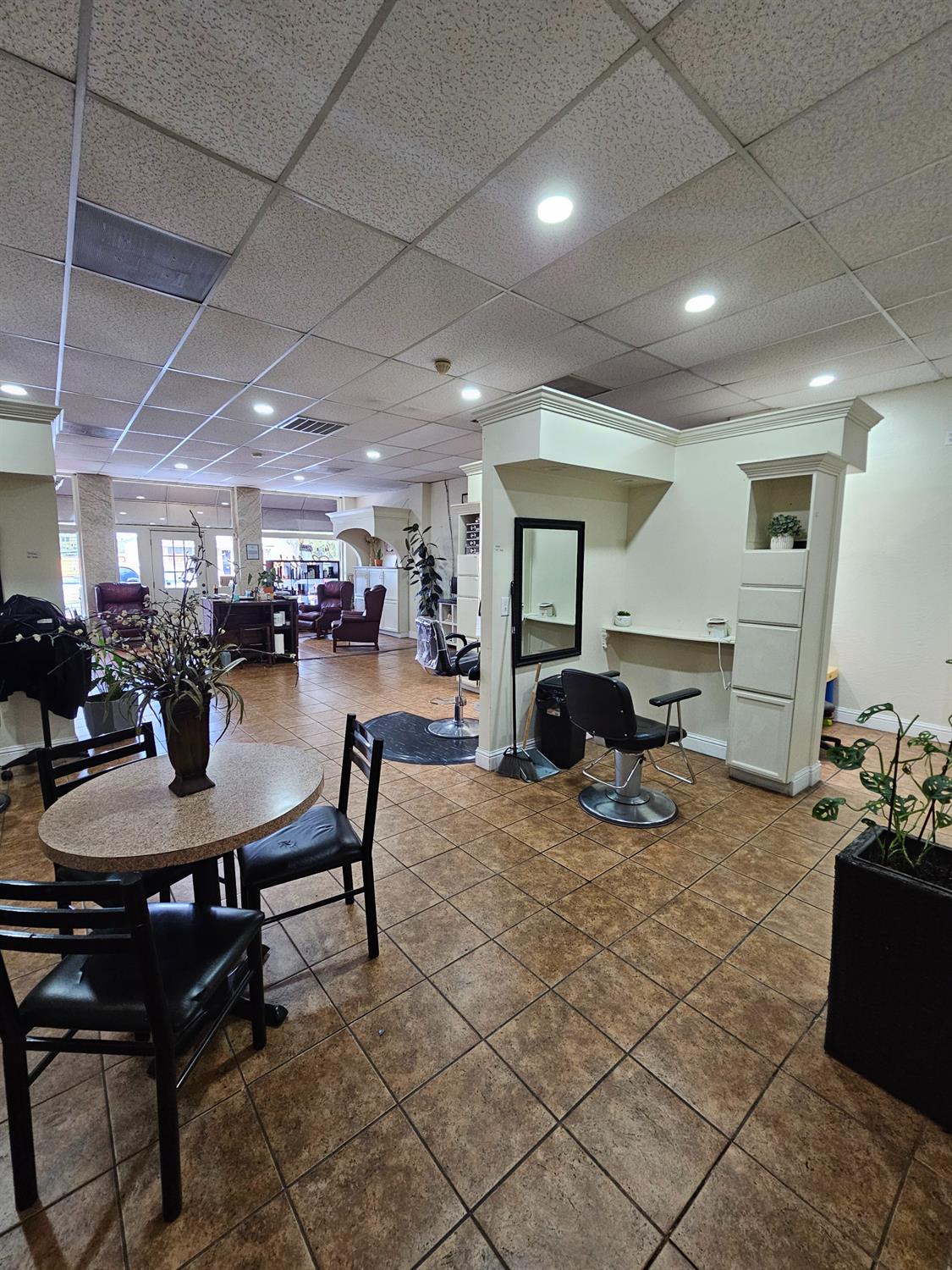 229 E St, Waterford, CA 95386