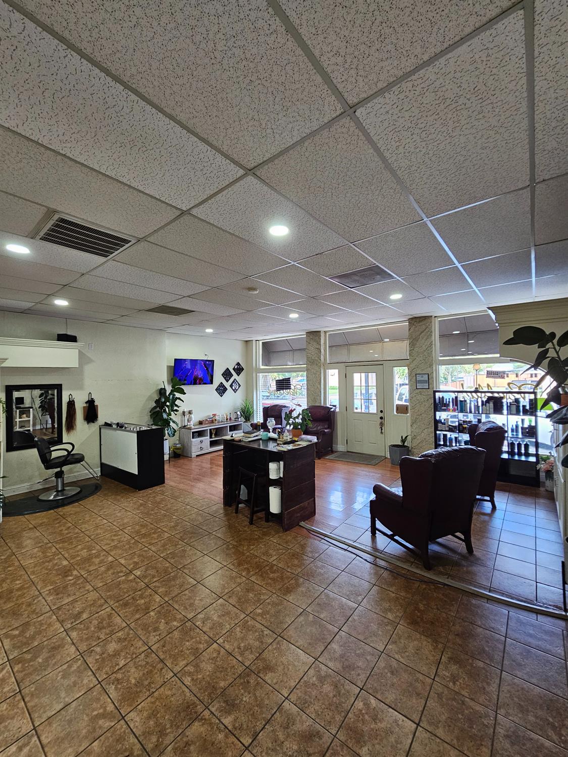 229 E St, Waterford, CA 95386