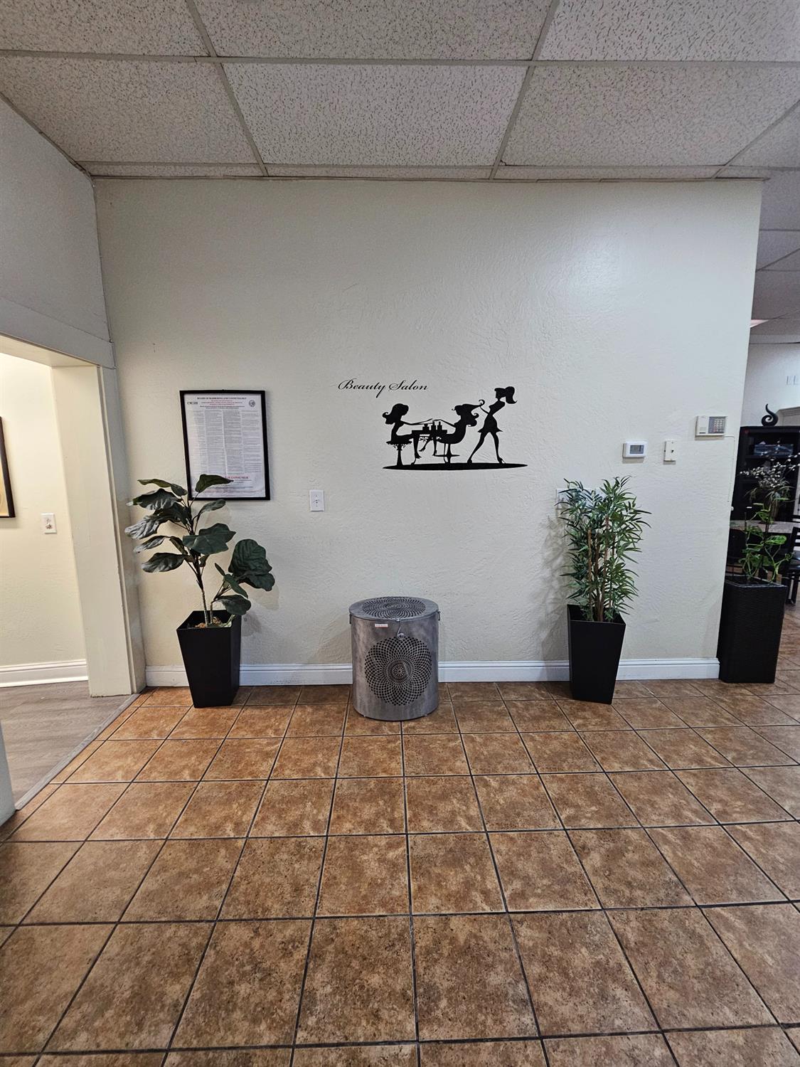 229 E St, Waterford, CA 95386