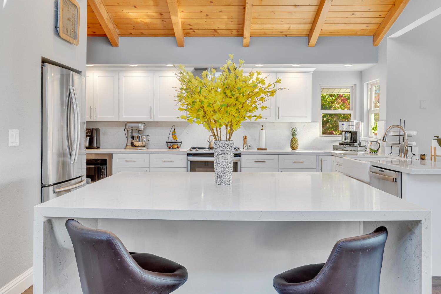 816 Foothill Rd #2, Copperopolis, CA 95228