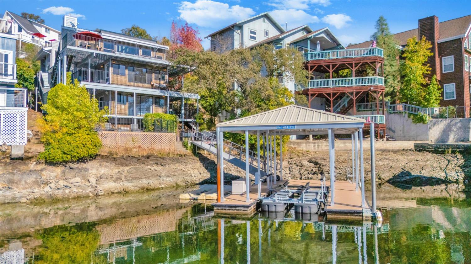 816 Foothill Rd #2, Copperopolis, CA 95228