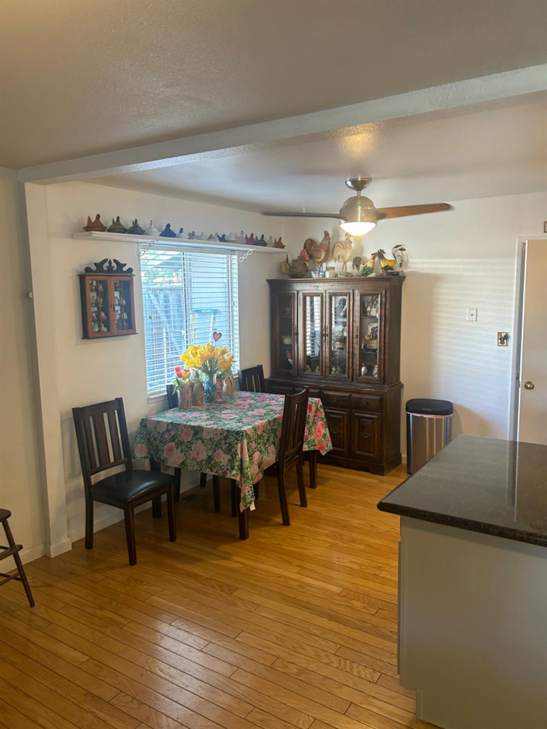 1229 Eastridge Dr, Modesto, CA 95355