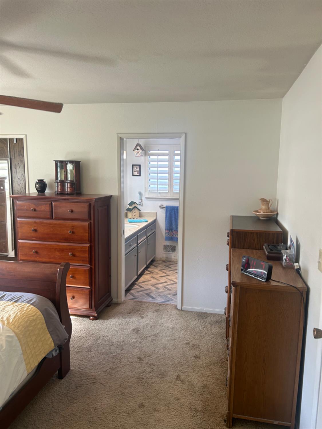 1229 Eastridge Dr, Modesto, CA 95355