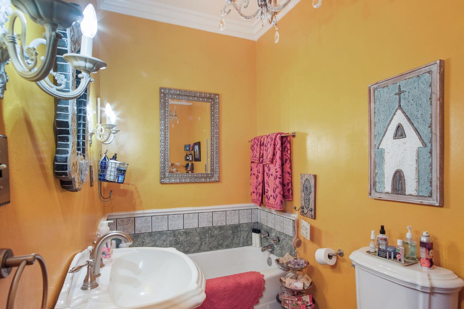 2200 E Tuolumne Rd, Turlock, CA 95382