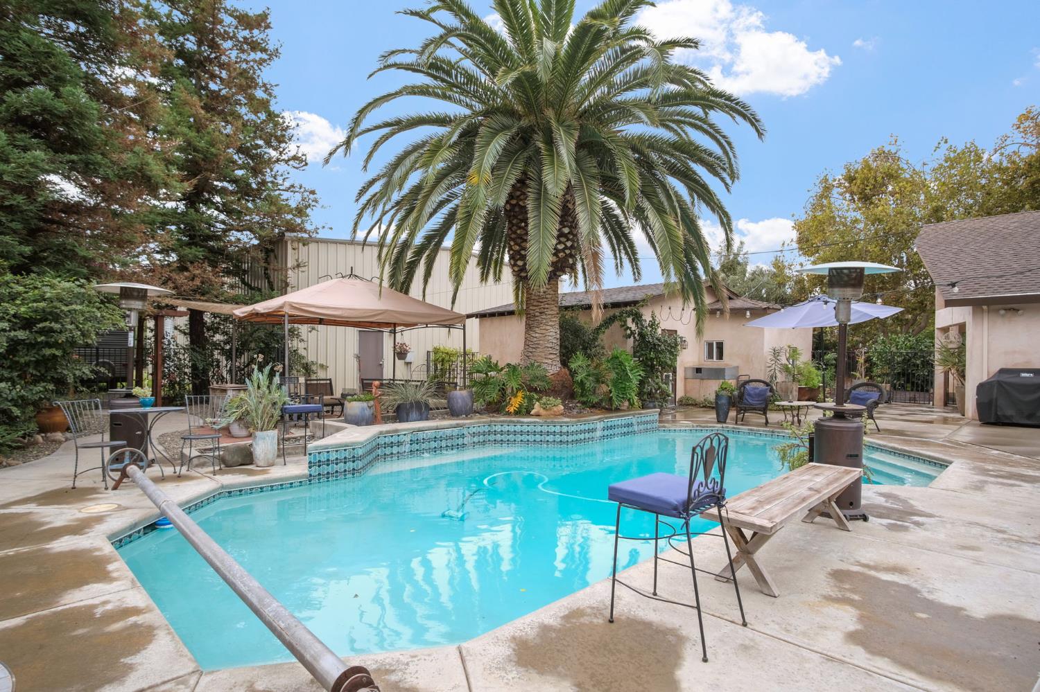 2200 E Tuolumne Rd, Turlock, CA 95382