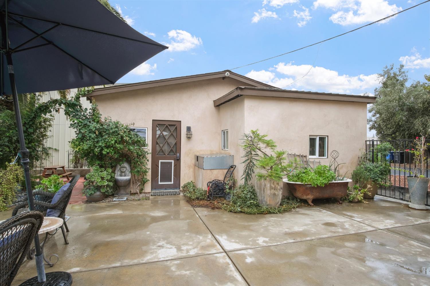 2200 E Tuolumne Rd, Turlock, CA 95382