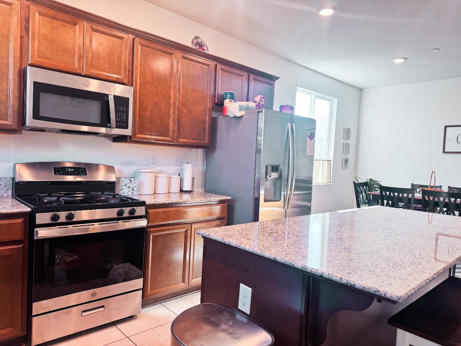 2013 Marciochi Ct, Los Banos, CA 93635