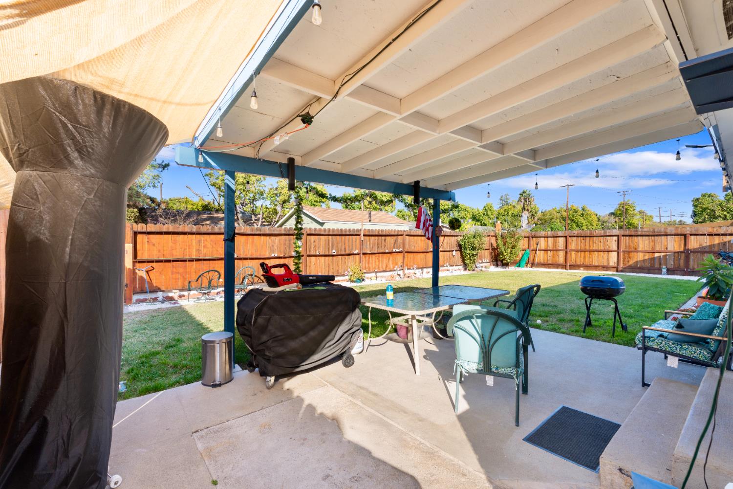 161 Ribier Ave, Modesto, CA 95350