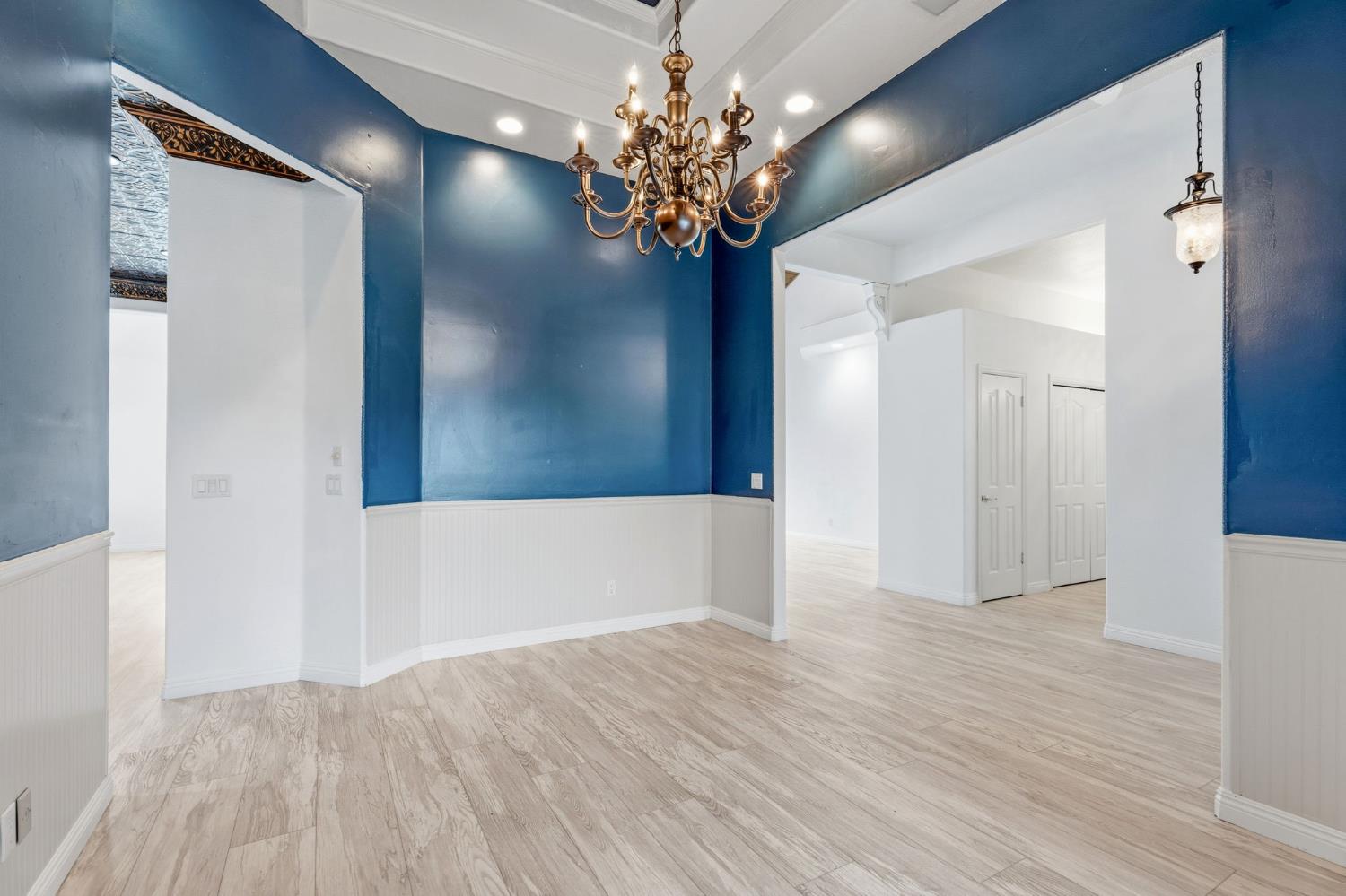 602 Fallbrook Ave, Clovis, CA 93611