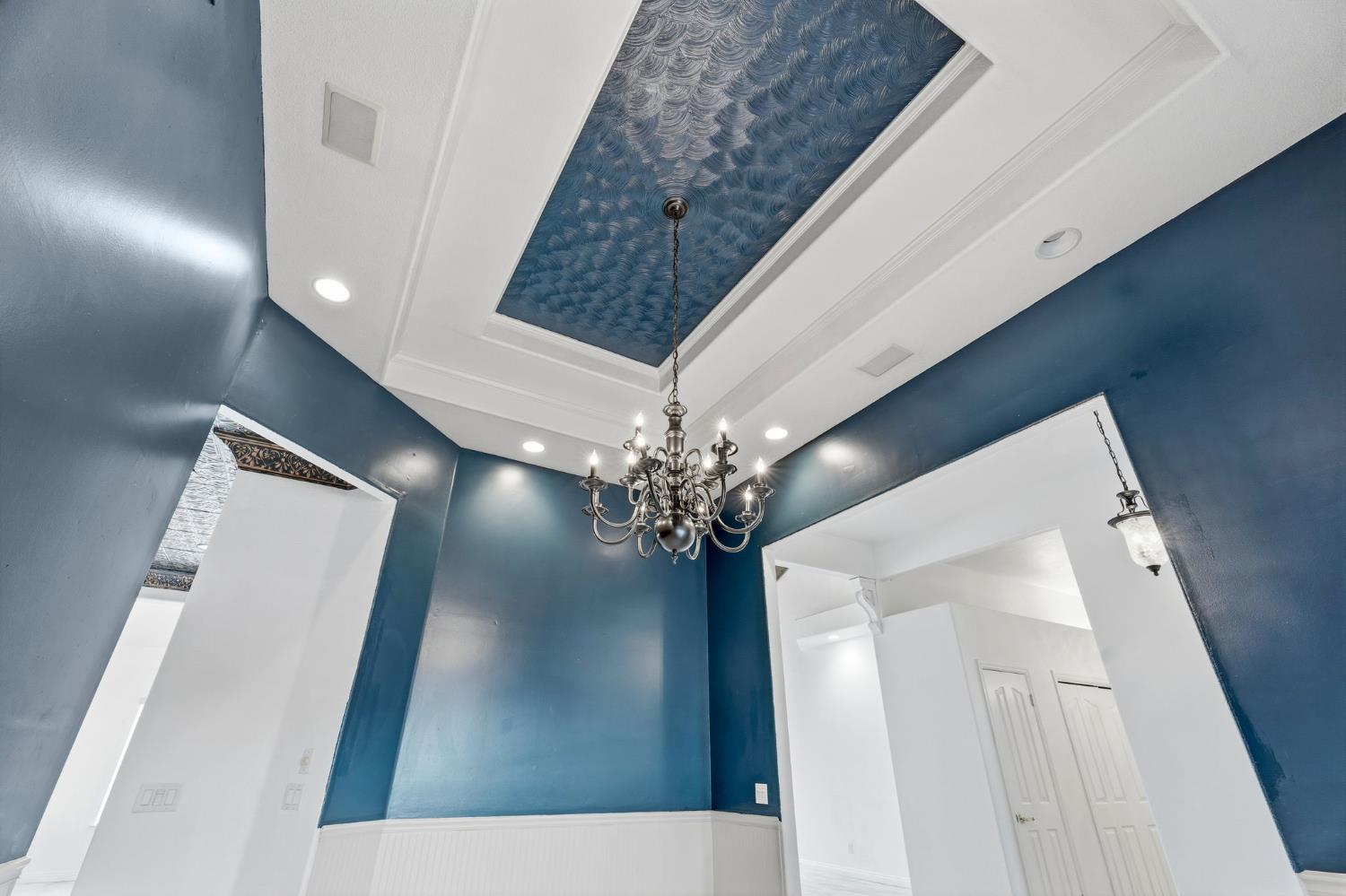 602 Fallbrook Ave, Clovis, CA 93611