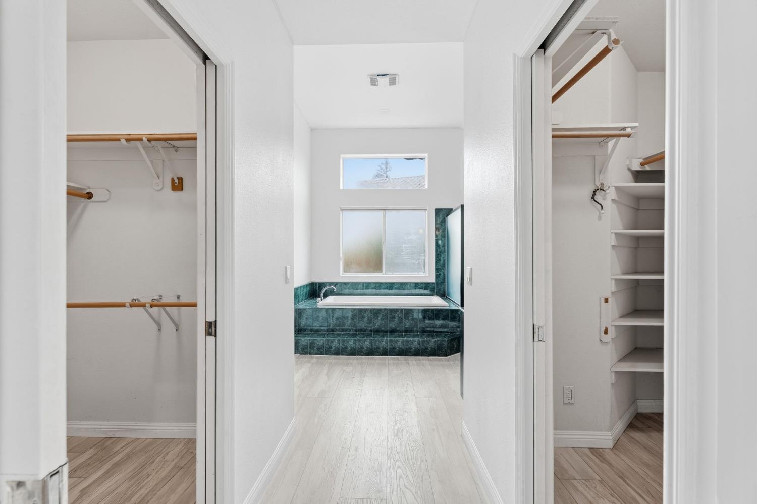 602 Fallbrook Ave, Clovis, CA 93611