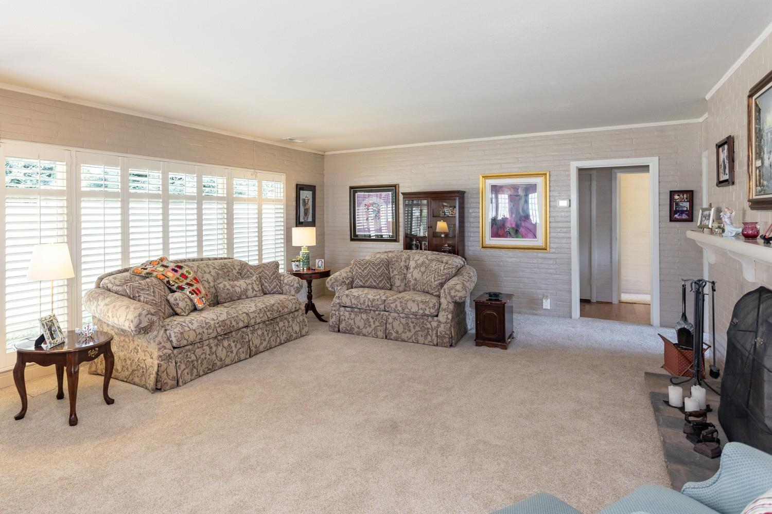 1045 Princeton Ave, Modesto, CA 95350