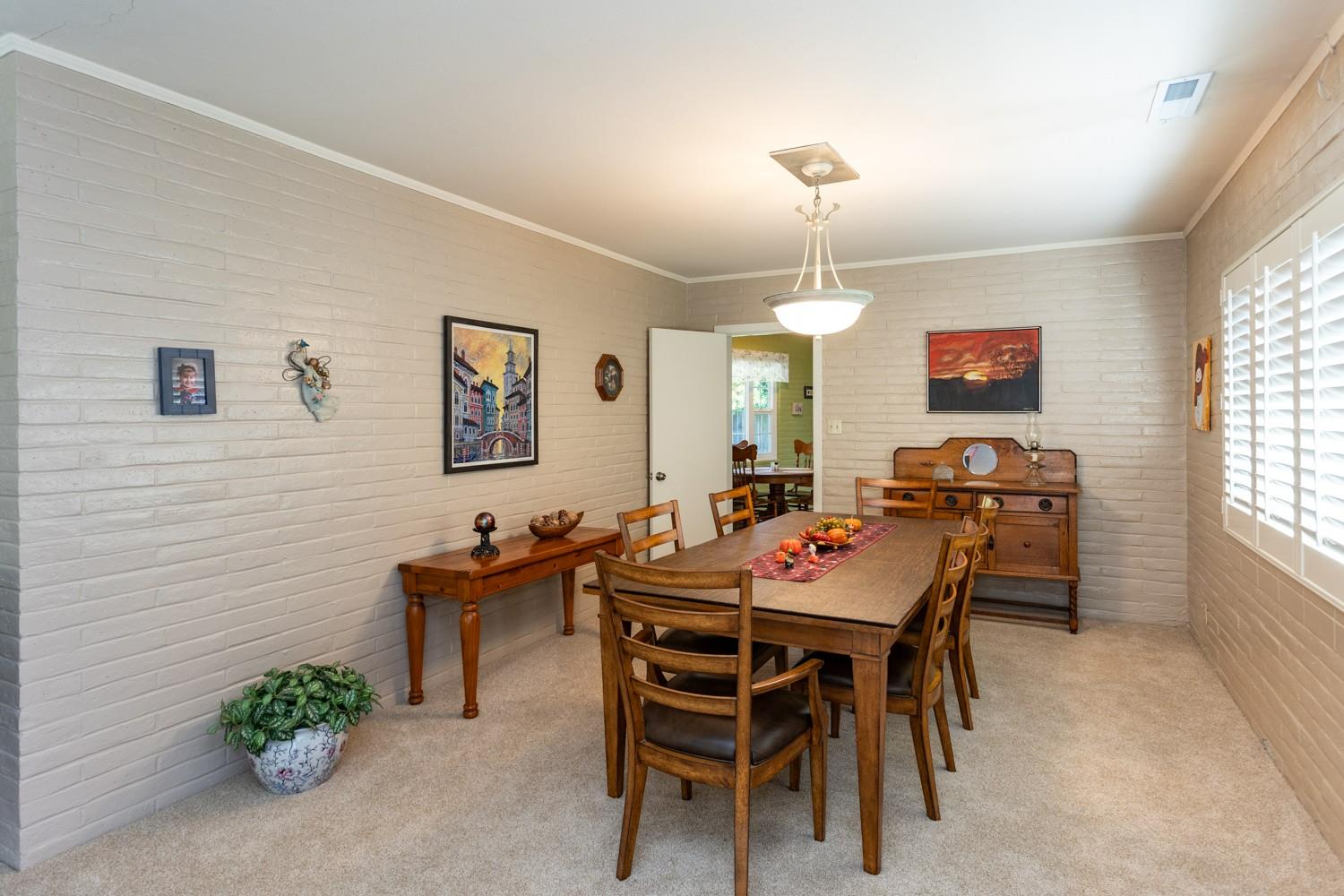 1045 Princeton Ave, Modesto, CA 95350