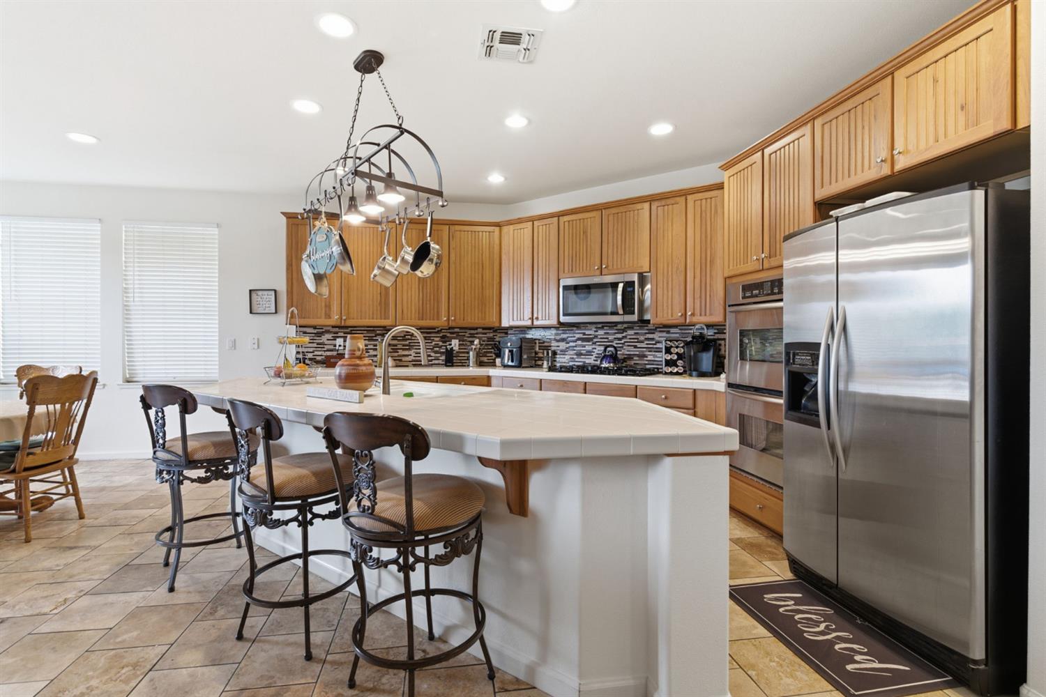 1806 W Ripon Rd, Ripon, CA 95366