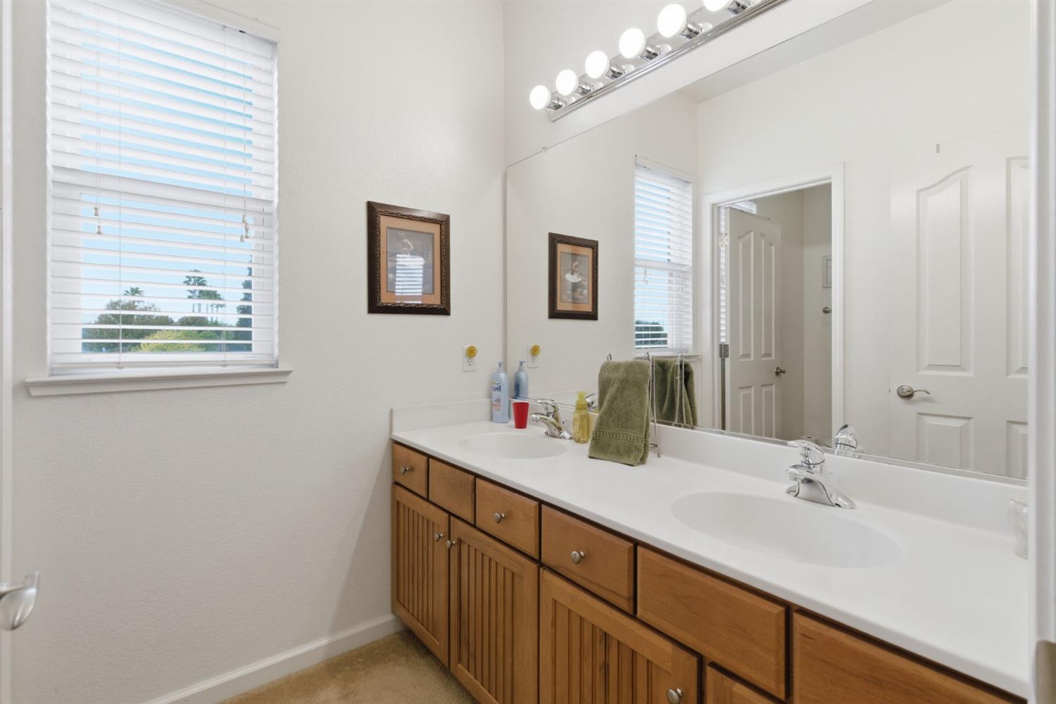 1806 W Ripon Rd, Ripon, CA 95366