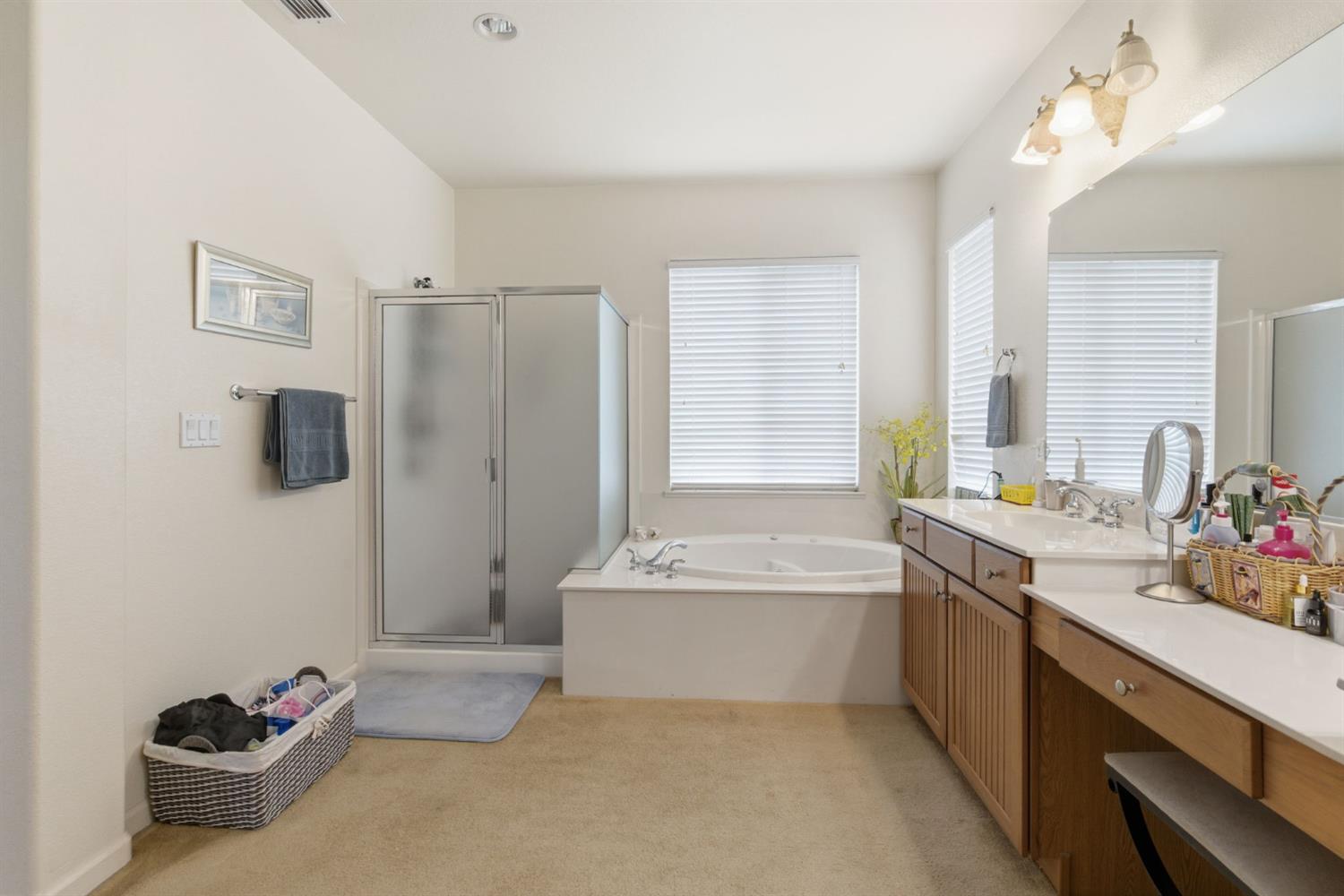 1806 W Ripon Rd, Ripon, CA 95366