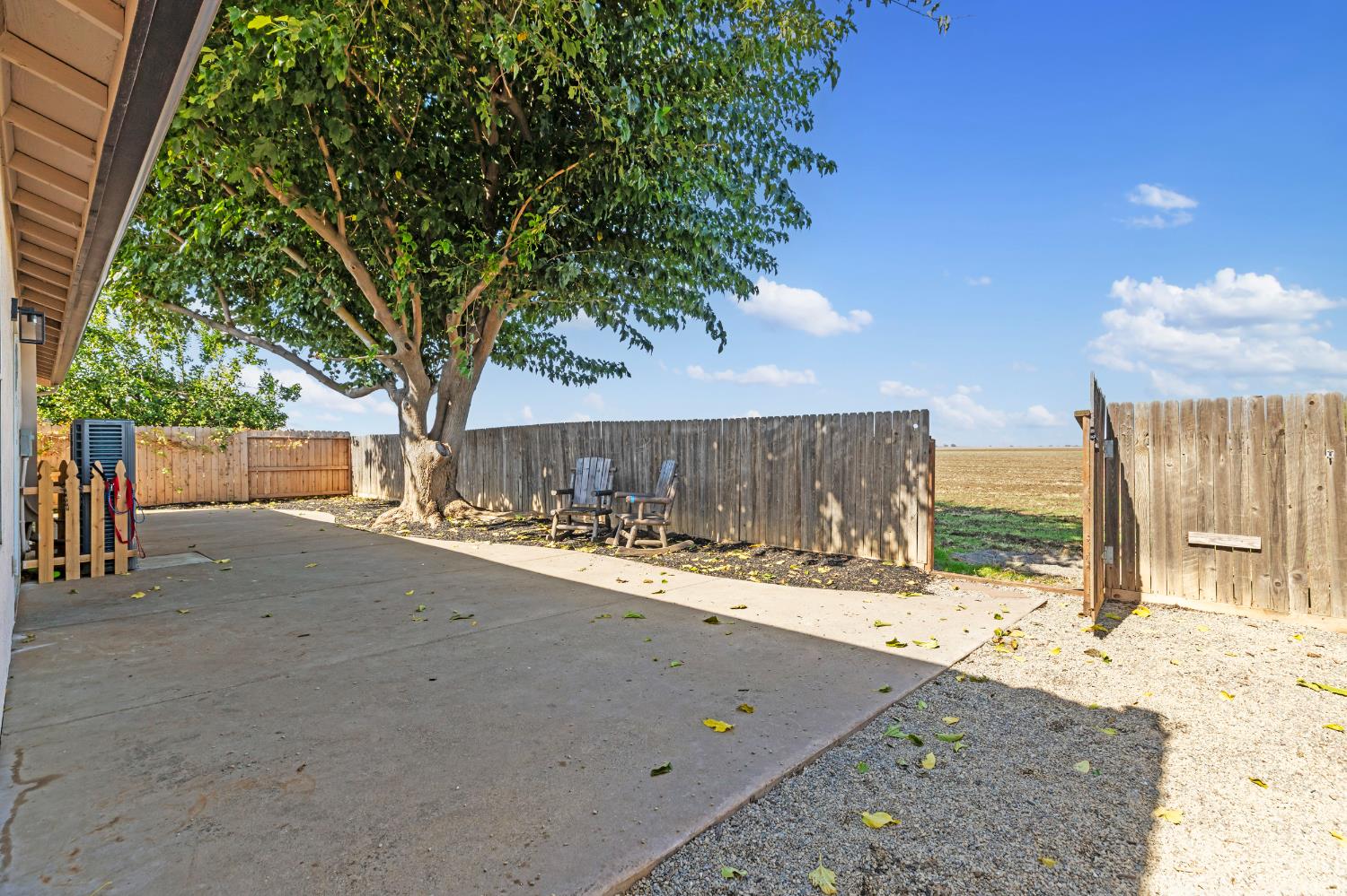 1205 Swan Dr, Patterson, CA 95363