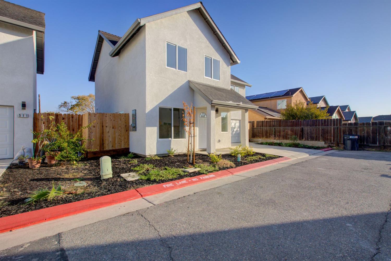 501 Jason Dr, Turlock, CA 95380