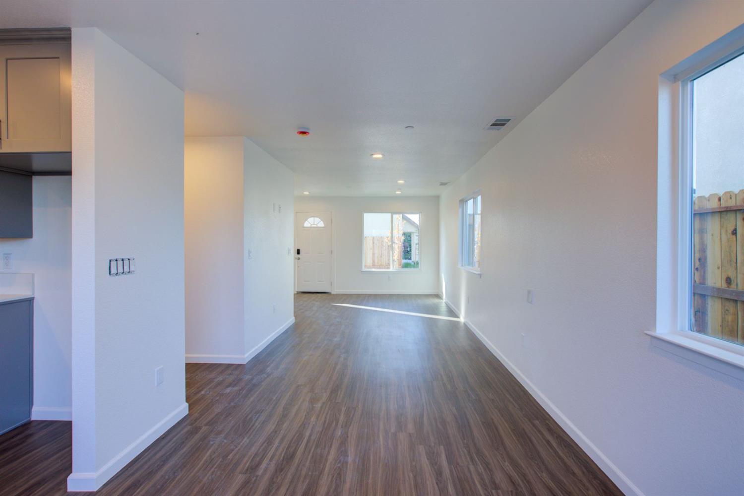 501 Jason Dr, Turlock, CA 95380