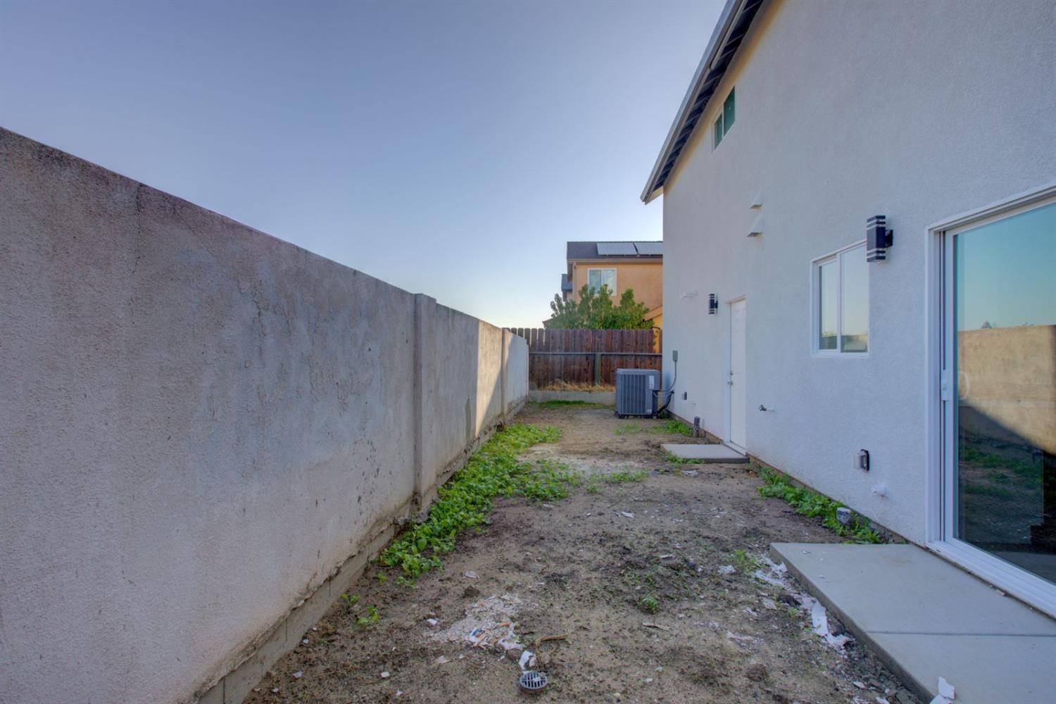 501 Jason Dr, Turlock, CA 95380