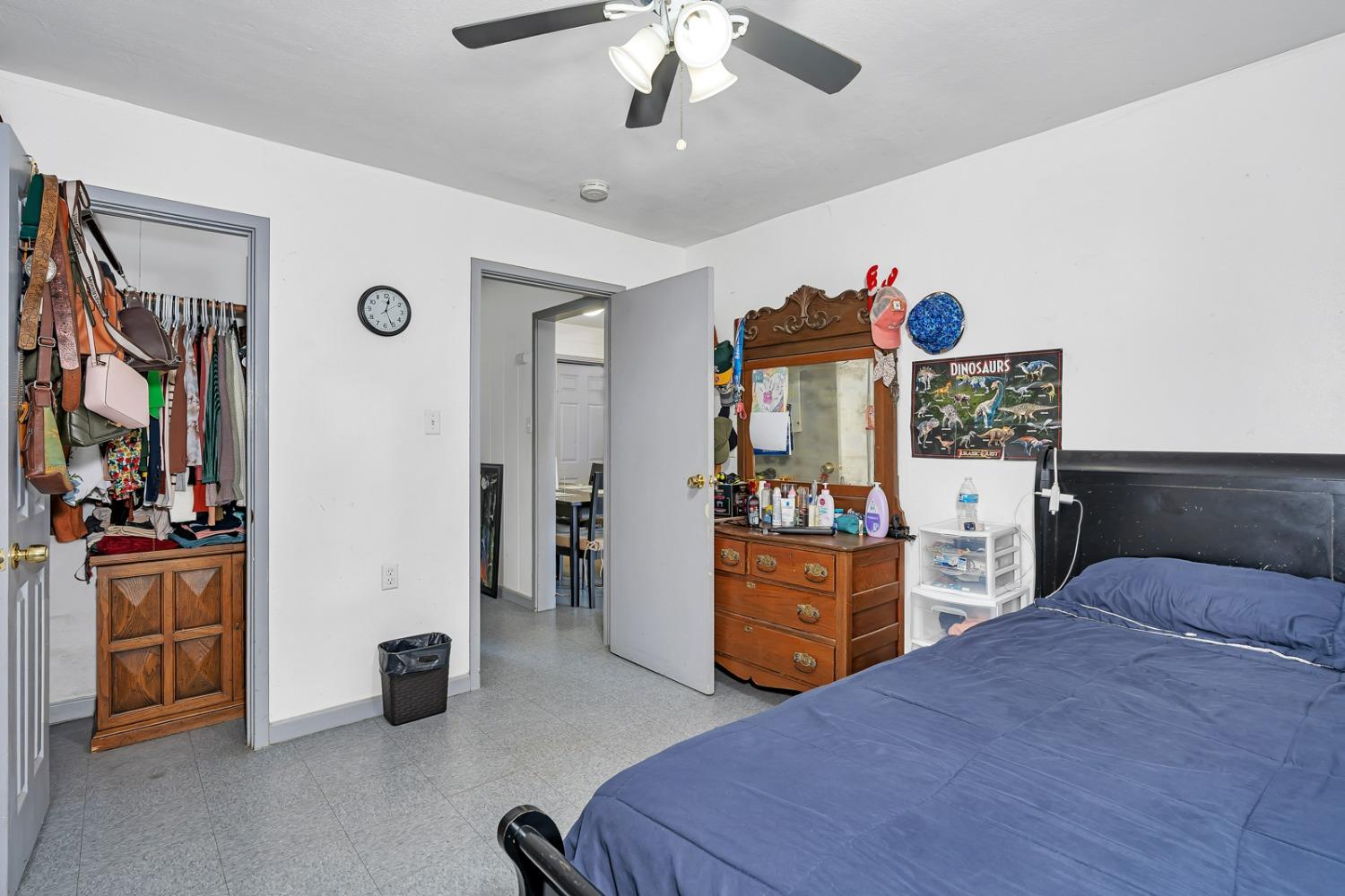 1109 1111 Center Ave, Dos Palos, CA 93620