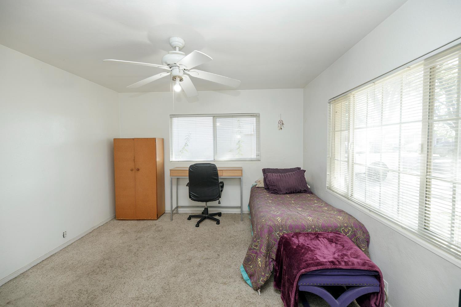 1317 Oakwood Dr, Modesto, CA 95350