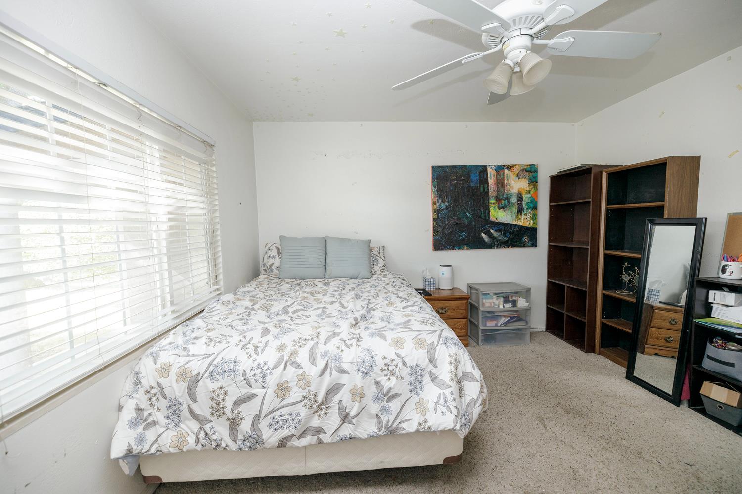 1317 Oakwood Dr, Modesto, CA 95350