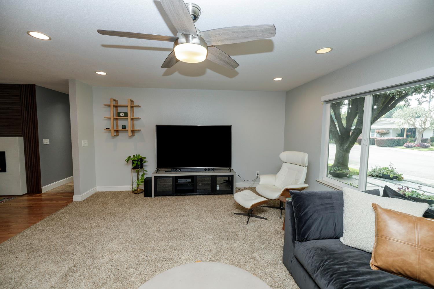 3012 Guinevere Ln, Modesto, CA 95350