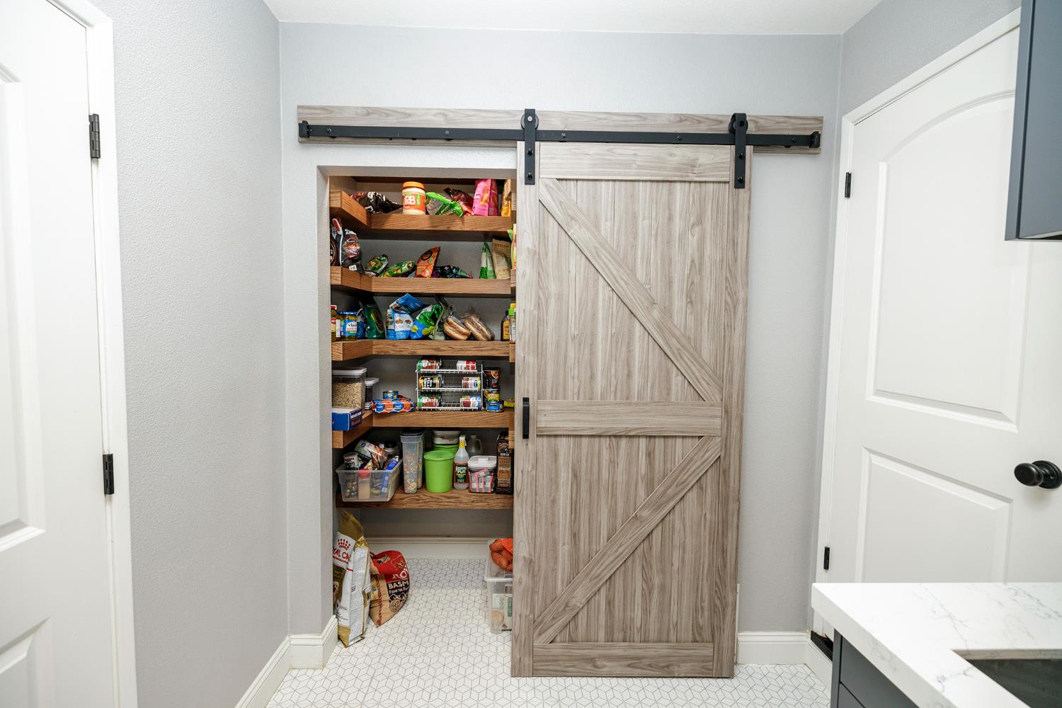 3012 Guinevere Ln, Modesto, CA 95350