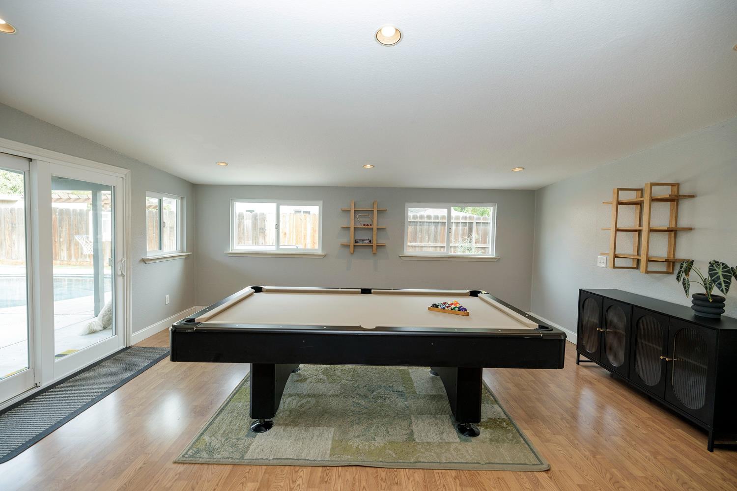 3012 Guinevere Ln, Modesto, CA 95350