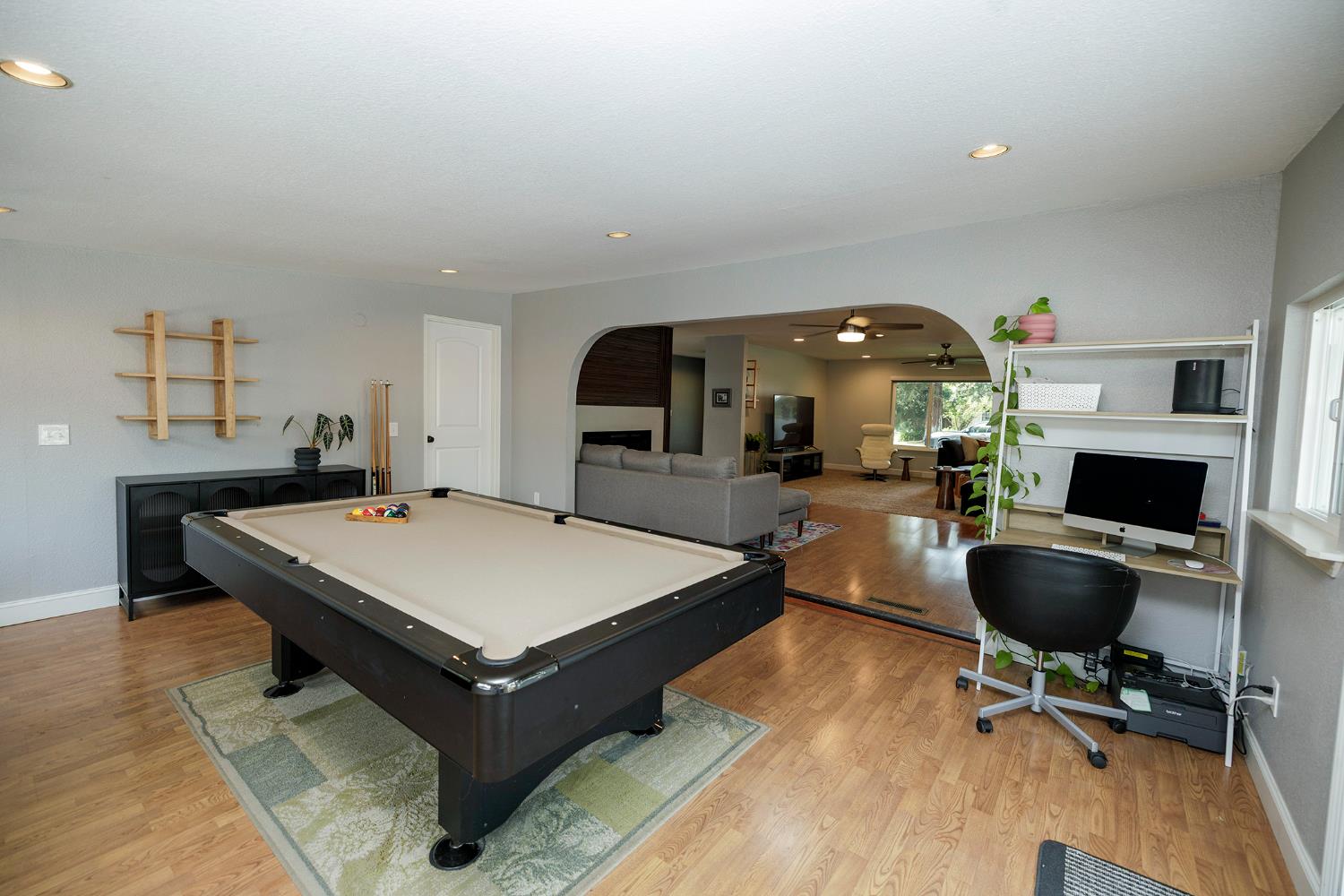 3012 Guinevere Ln, Modesto, CA 95350