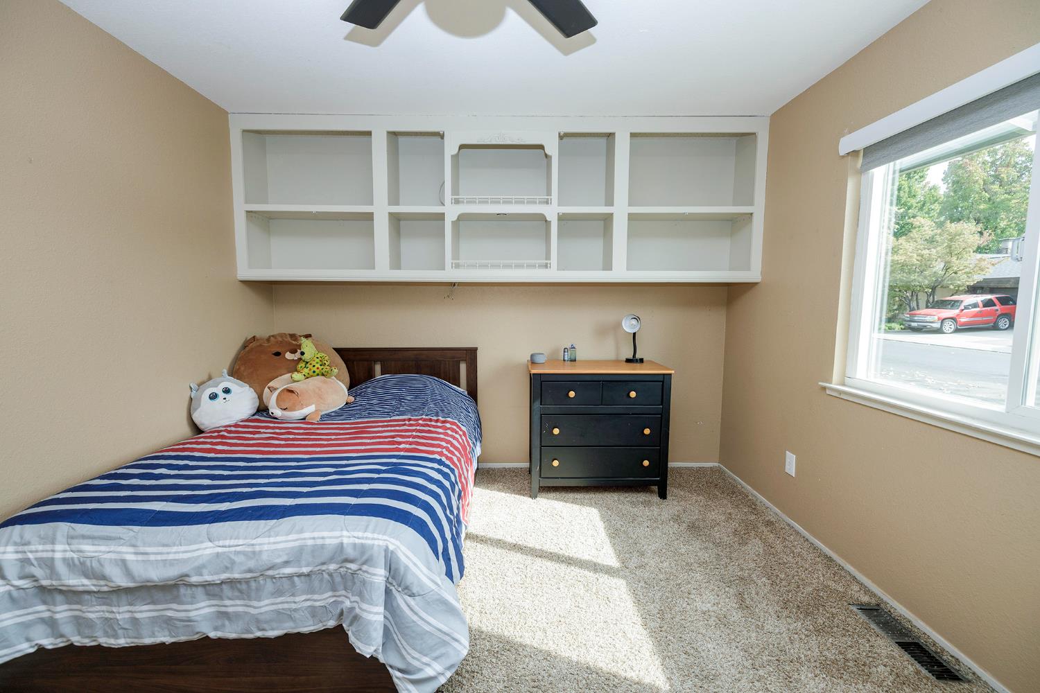 3012 Guinevere Ln, Modesto, CA 95350