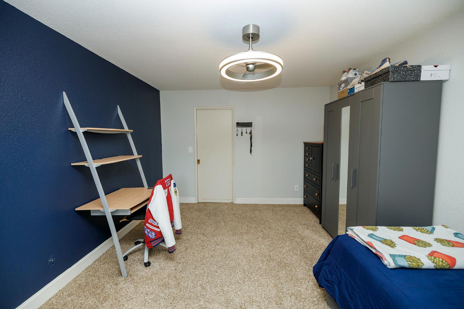 3012 Guinevere Ln, Modesto, CA 95350