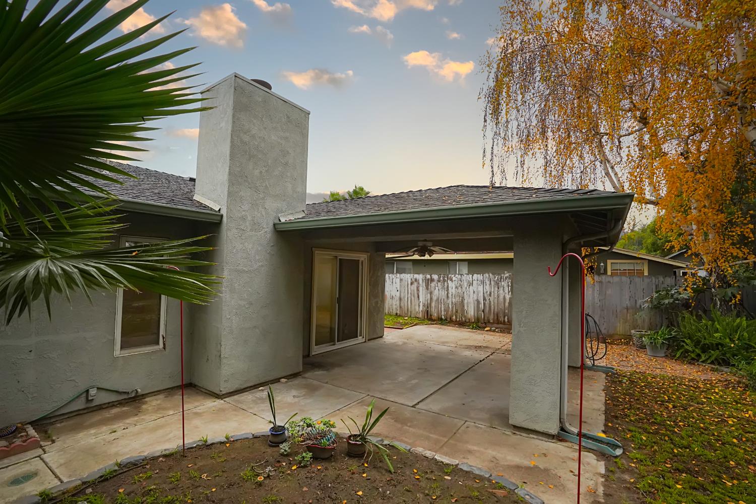 786 Canterbury Way, Manteca, CA 95336