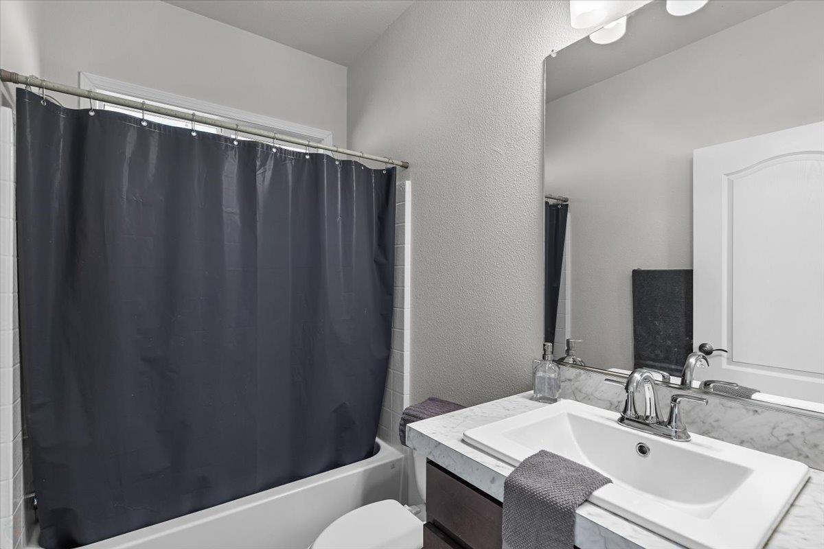 4399 Aplicella Ct #75, Manteca, CA 95337