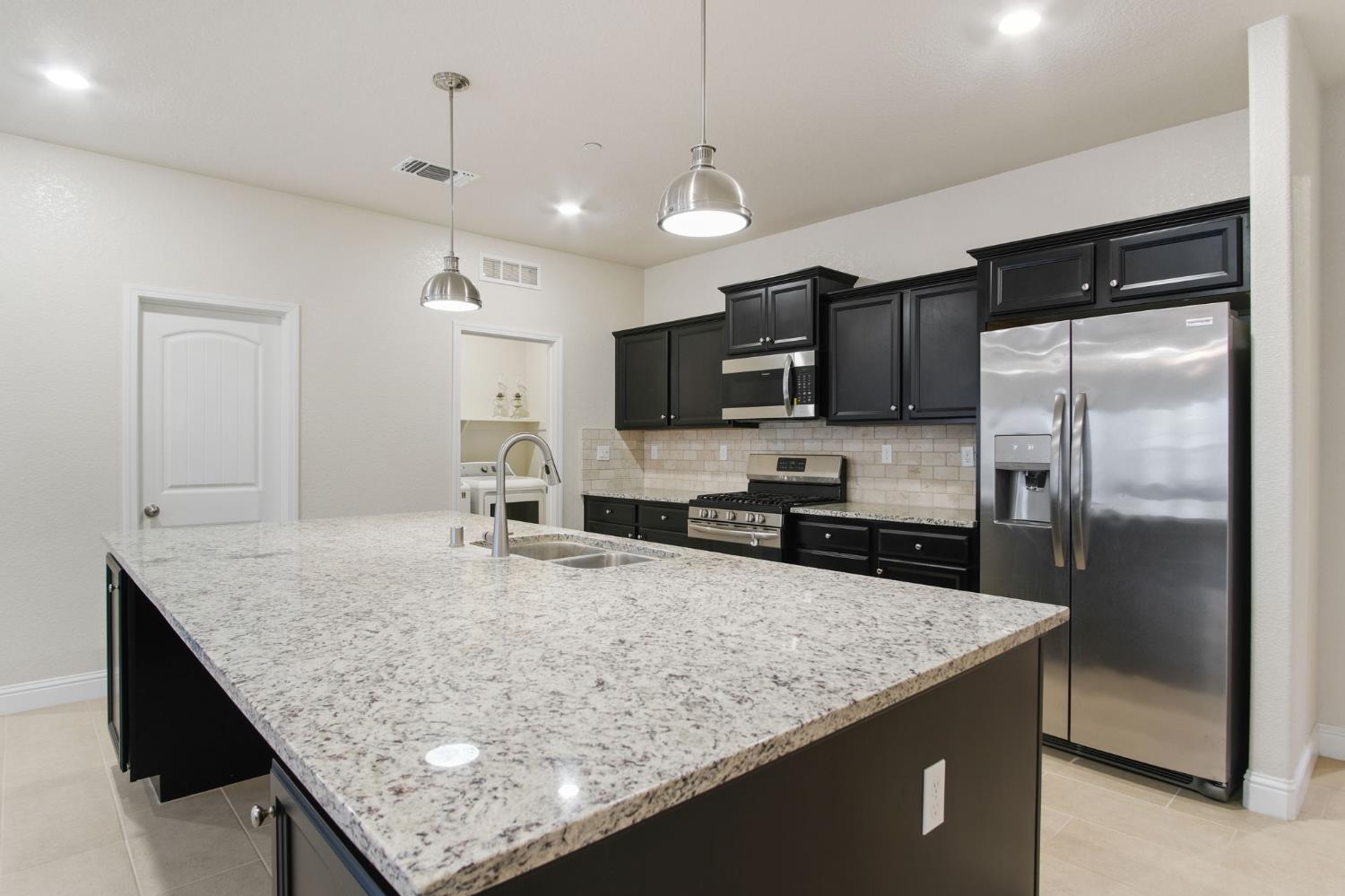 3790 Bonifacio Way, Merced, CA 95340