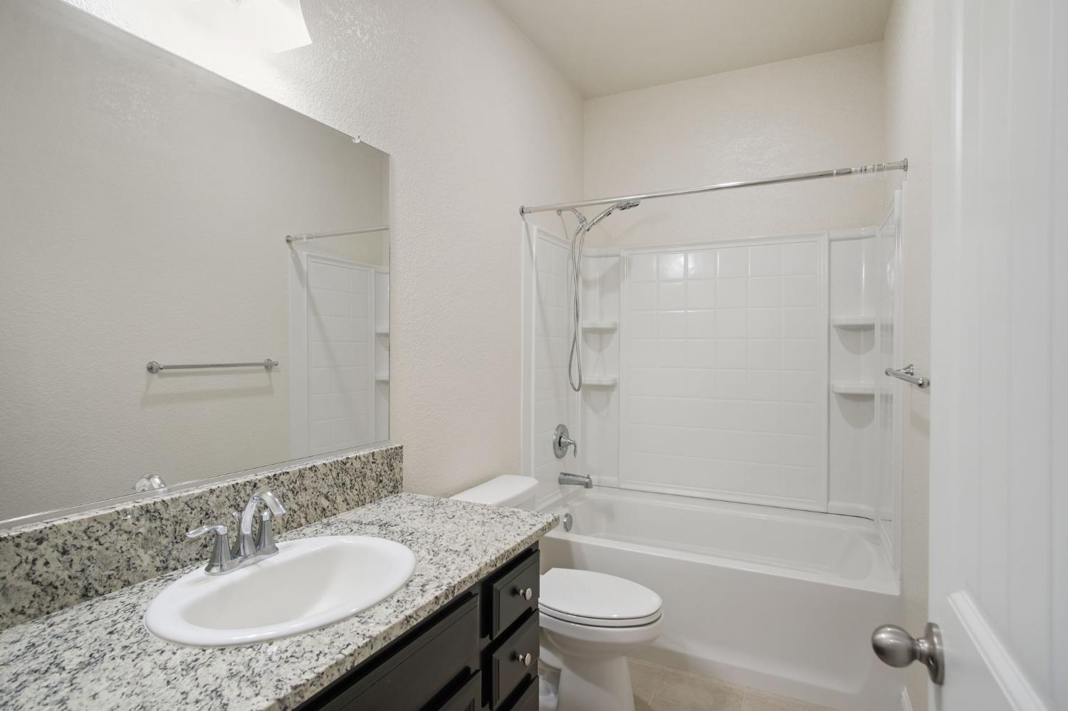 3790 Bonifacio Way, Merced, CA 95340